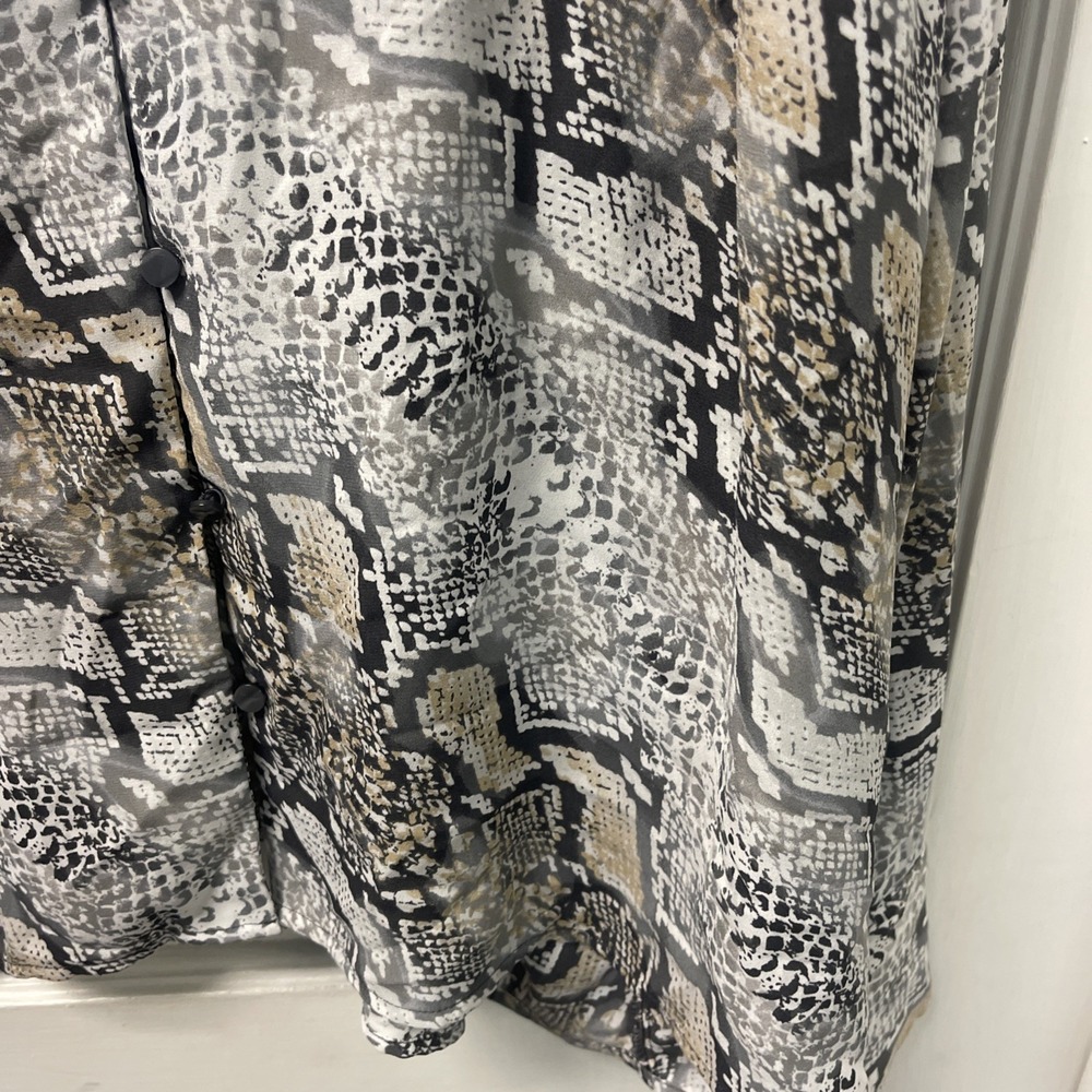 Worthington Gray and Beige Patterned Blouse 3X Lightweight - Picture 6 of 12
